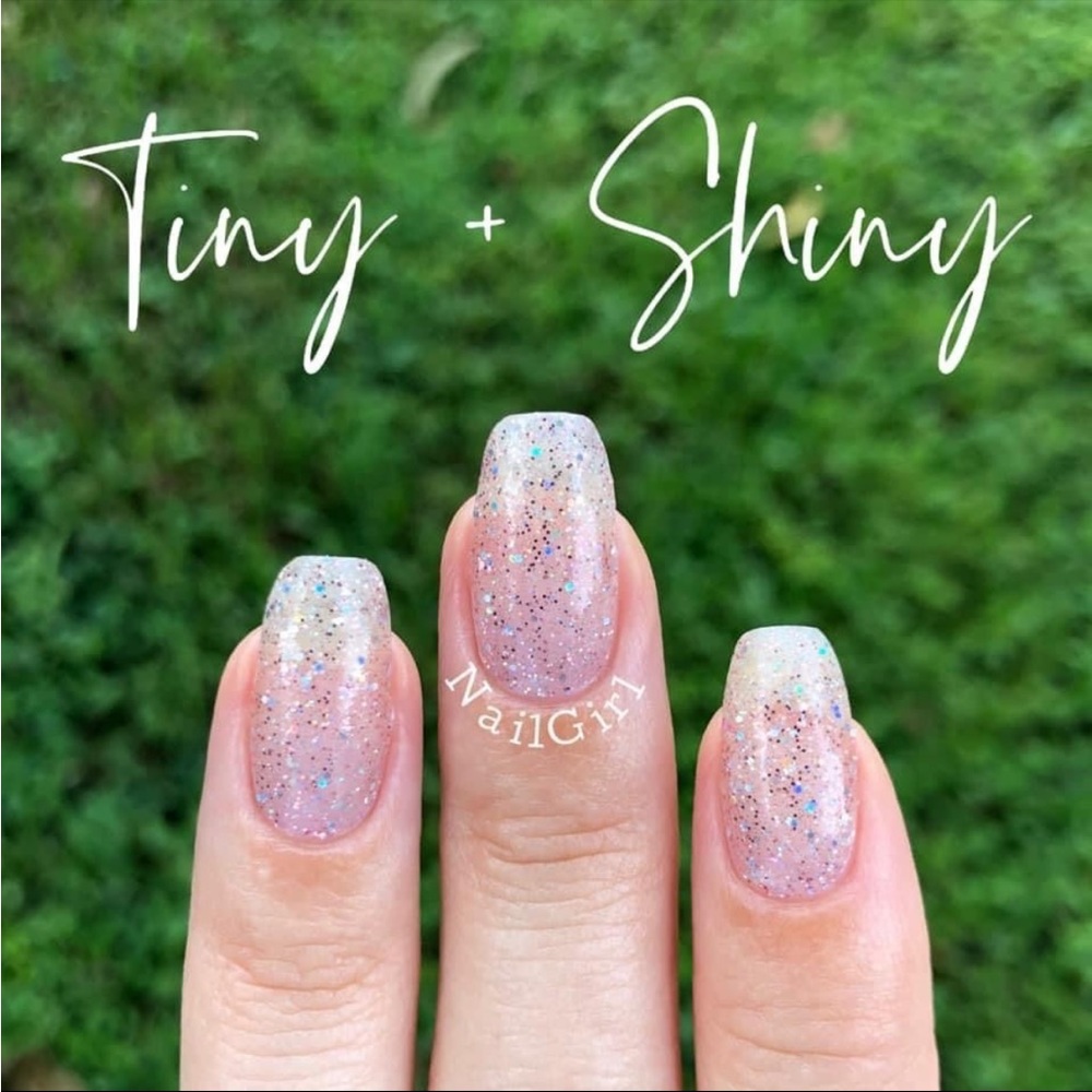 *Retired* Color Street: Tiny + Shiny (Petite) | Pink Glitter Clear Overlay - Picture 2 of 14